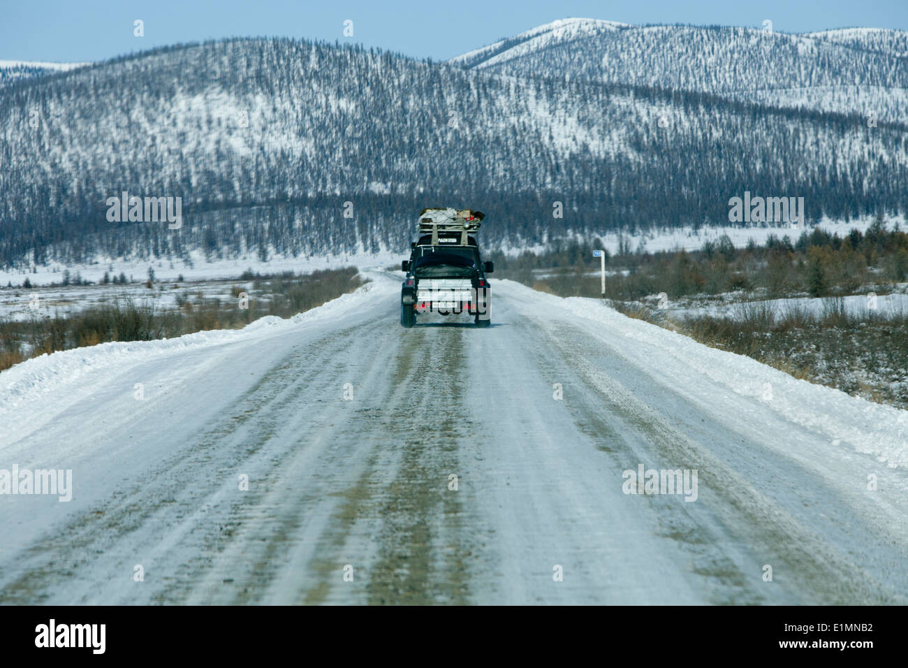 snowy mountains snow road 4wd expedition trees ice Stock Photo Alamy