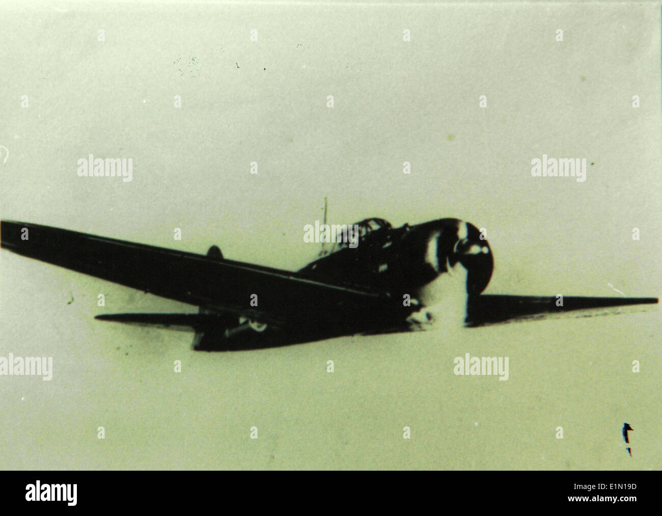 The Mitsubishi A6M Zero was a Japanese carrier-based fighter aircraft ...