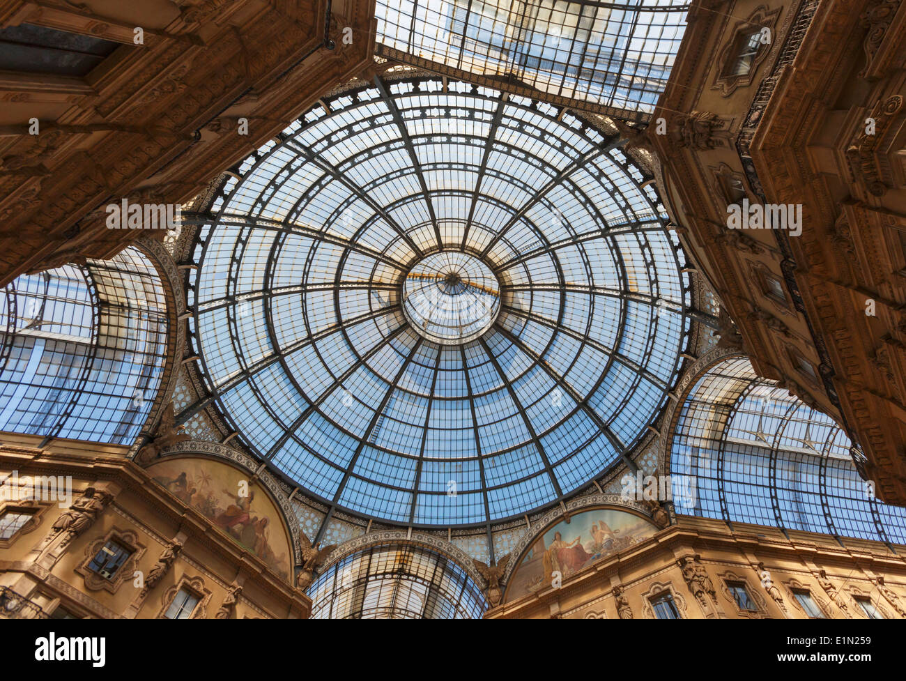 Galleria vittorio emanuele ii hi-res stock photography and images - Alamy