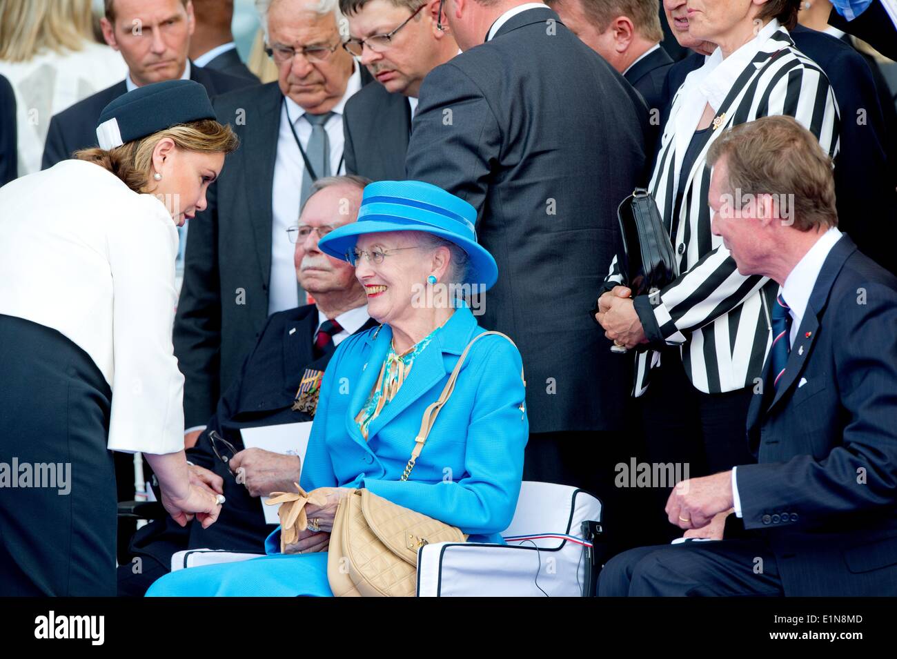 Sword Beach, Ouistreham, France. 6th June, 2014. Queen Margrethe of  Denmark, former Grand Duke Jean, Grand Duke Henri and Grand Duchess Maria  Teresa of Luxembourg attend the D-Day commemoration to mark the