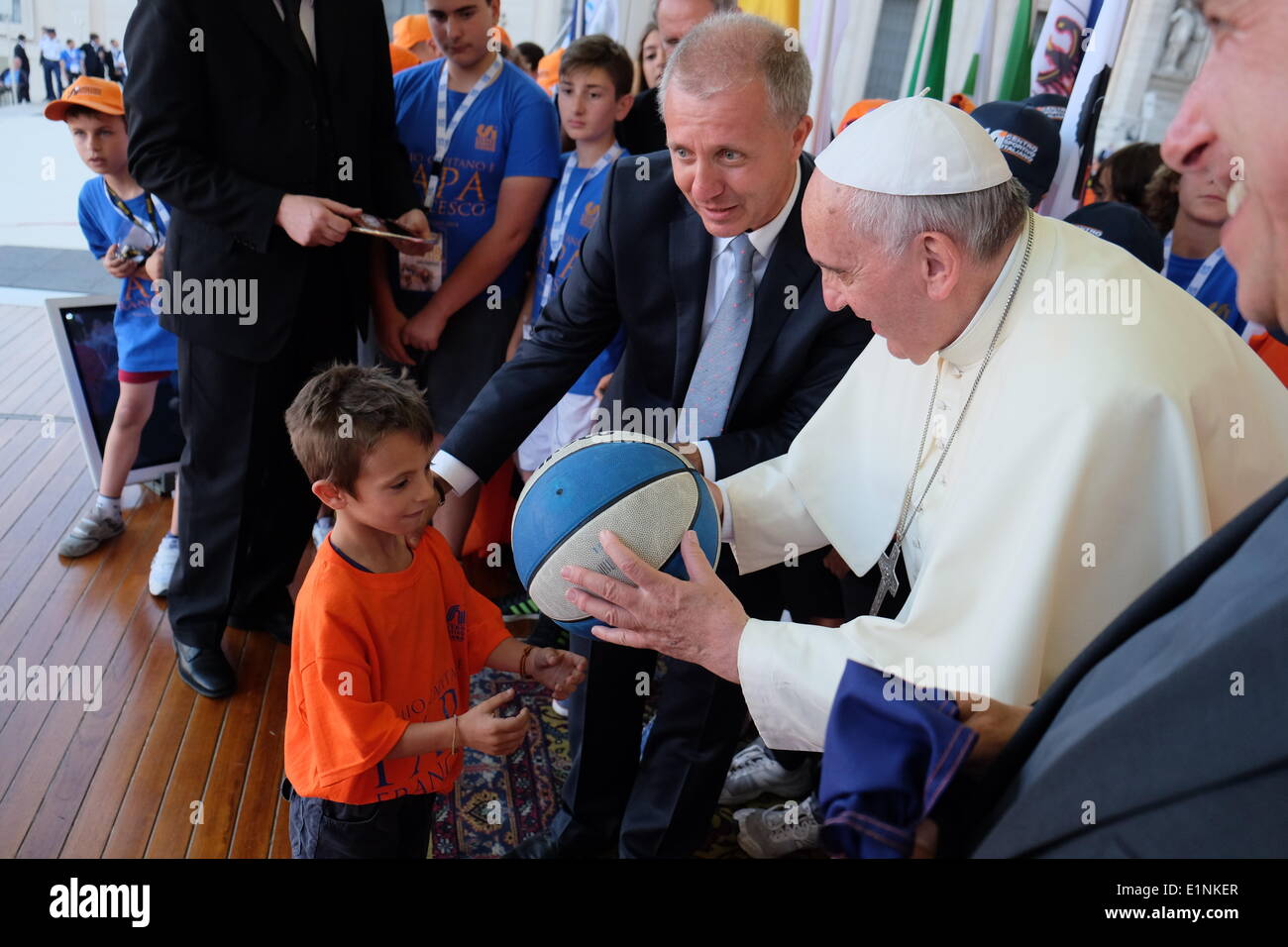 Vatican City. 07th June, 2014. Pope Francis meet the CSI (Centro sportivo italiano, Italian sport center) for the 70 years of the association Credit:  Realy Easy Star/Alamy Live News Stock Photo