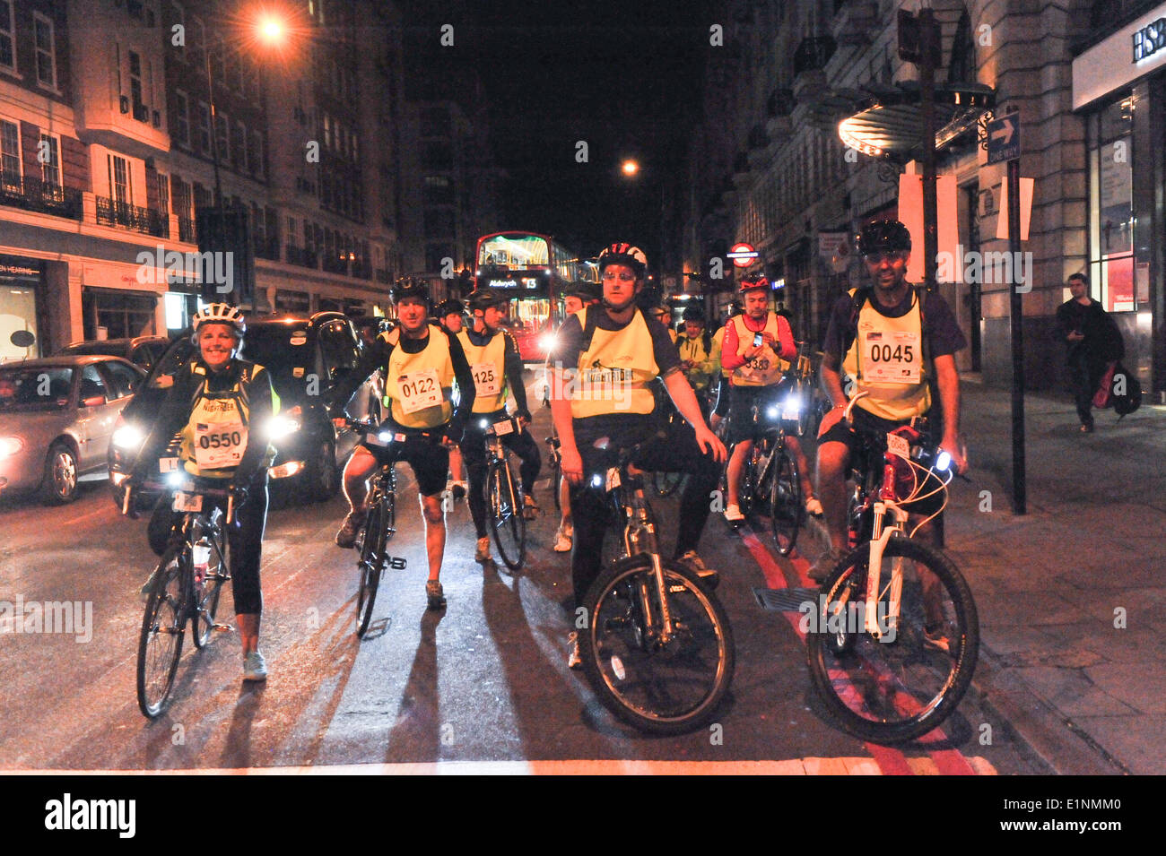 Baker Street, London, UK. 8th June 2014. Cyclists stop at the lights during the London Nightride. Credit:  Matthew Chattle/Alamy Live News Stock Photo