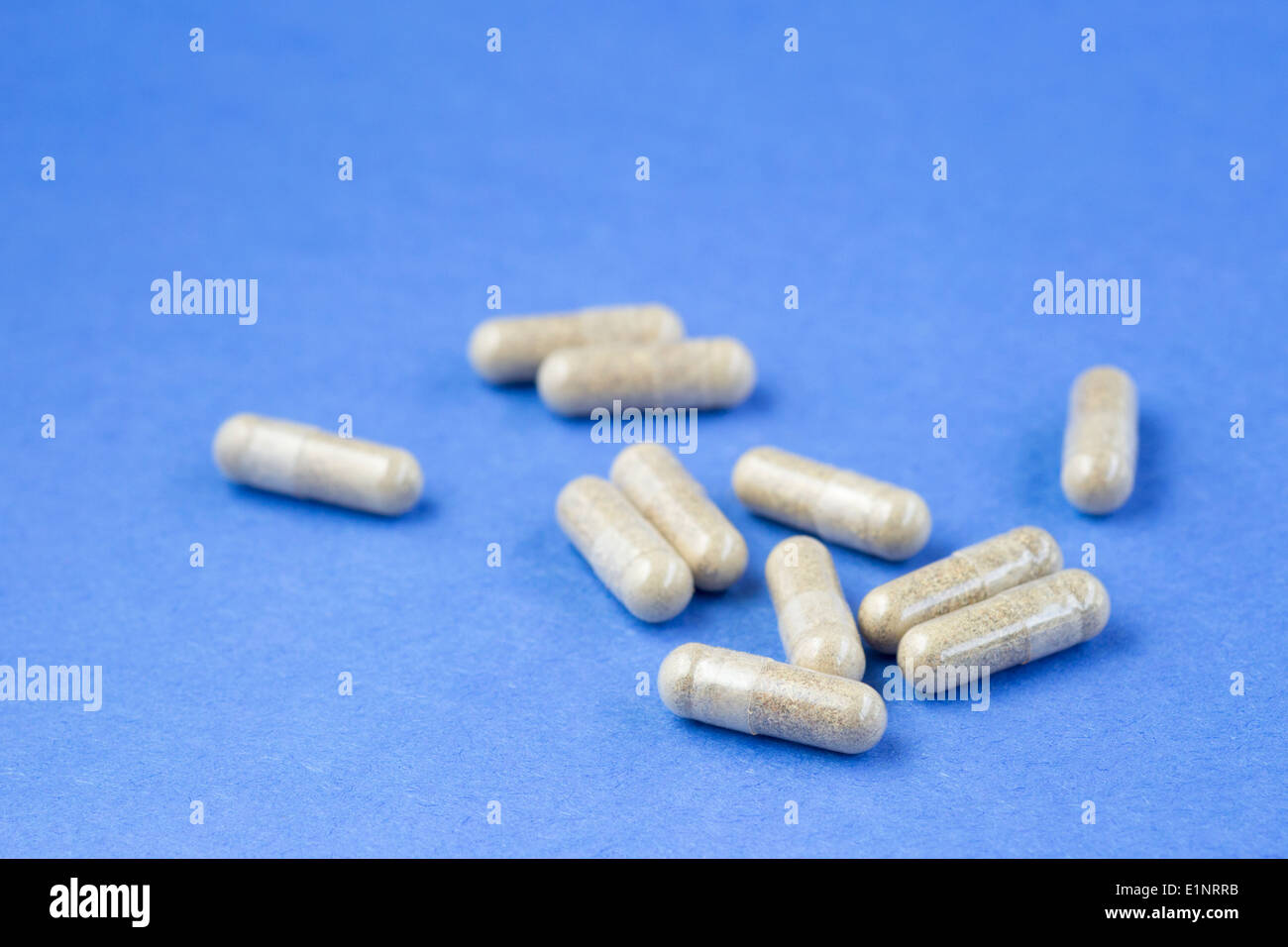Vitamin K2 capsules (100mcg Stock Photo Alamy