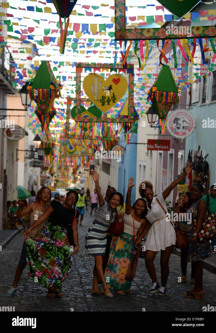 Brazilian ladies are seen close by square Largo de Pelourinho in Salvador, Brazil, 06 June 2014. Germany will play first group match against Portugal in Arena Fone Nova on 16th June 2014. The FIFA World Cup will take place in Brazil from 12 June to 13 July 2014. Photo: Marcus Brandt/dpa Stock Photo