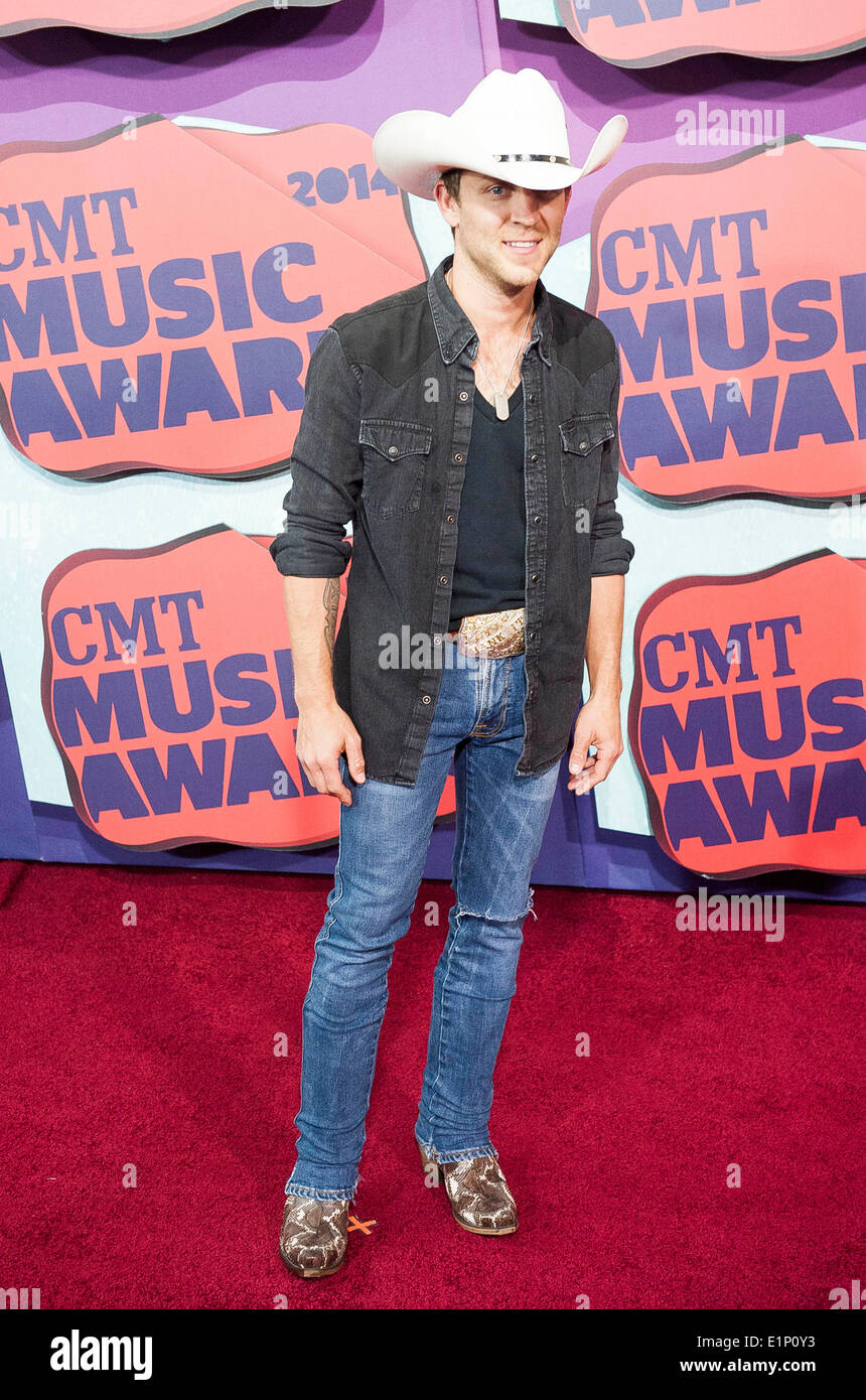 Jun. 4, 2014 Nashville, Tennessee; USA Singer JUSTIN MOORE arrives