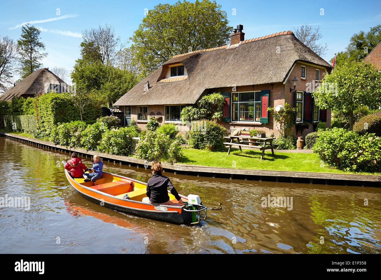 Giethoorn canals village - Holland Netherlands Stock Photo