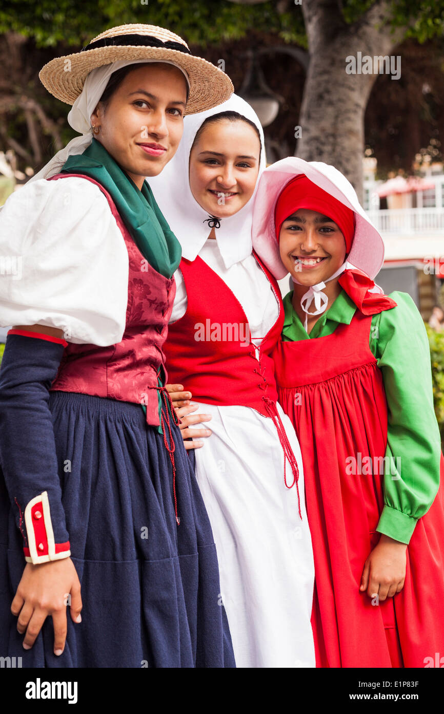 Canarian people celebrate their national day dressed in traditional