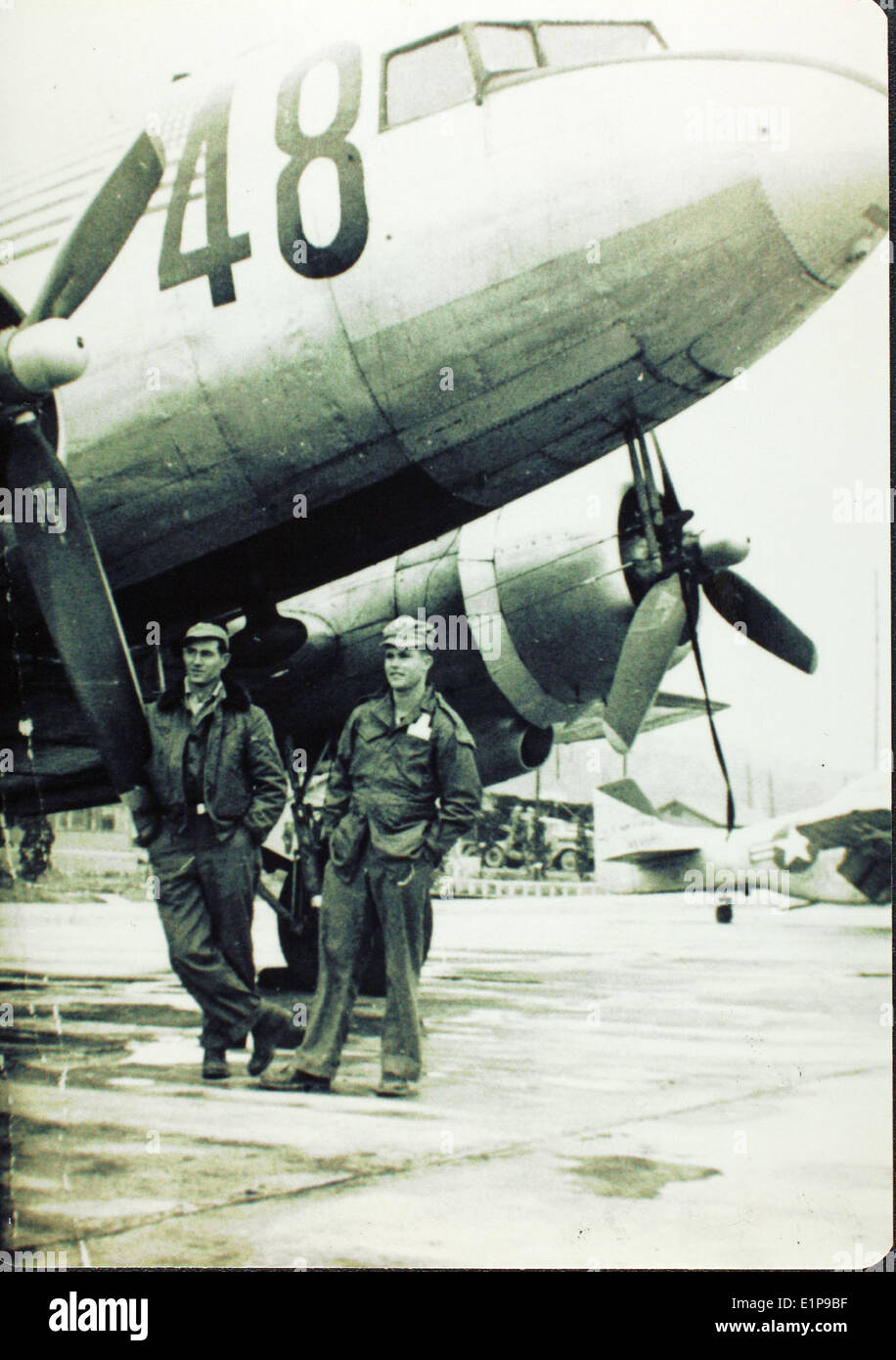 Korean war aircraft hi-res stock photography and images - Alamy