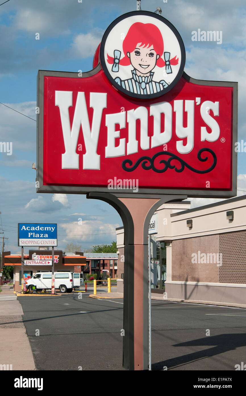 Wendys restaurant hires stock photography and images Alamy