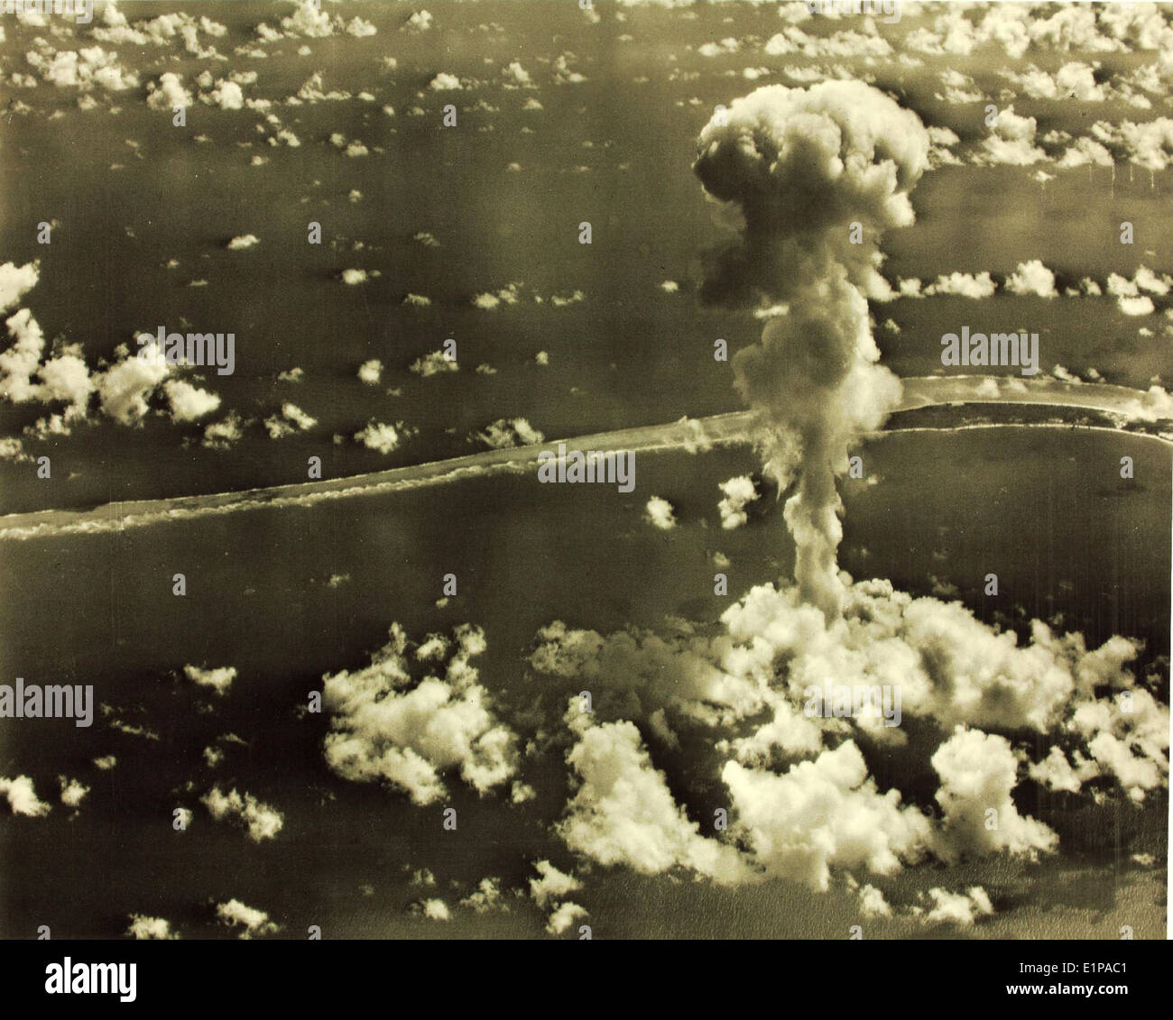 Atomic Bomb Test Stock Photo - Alamy