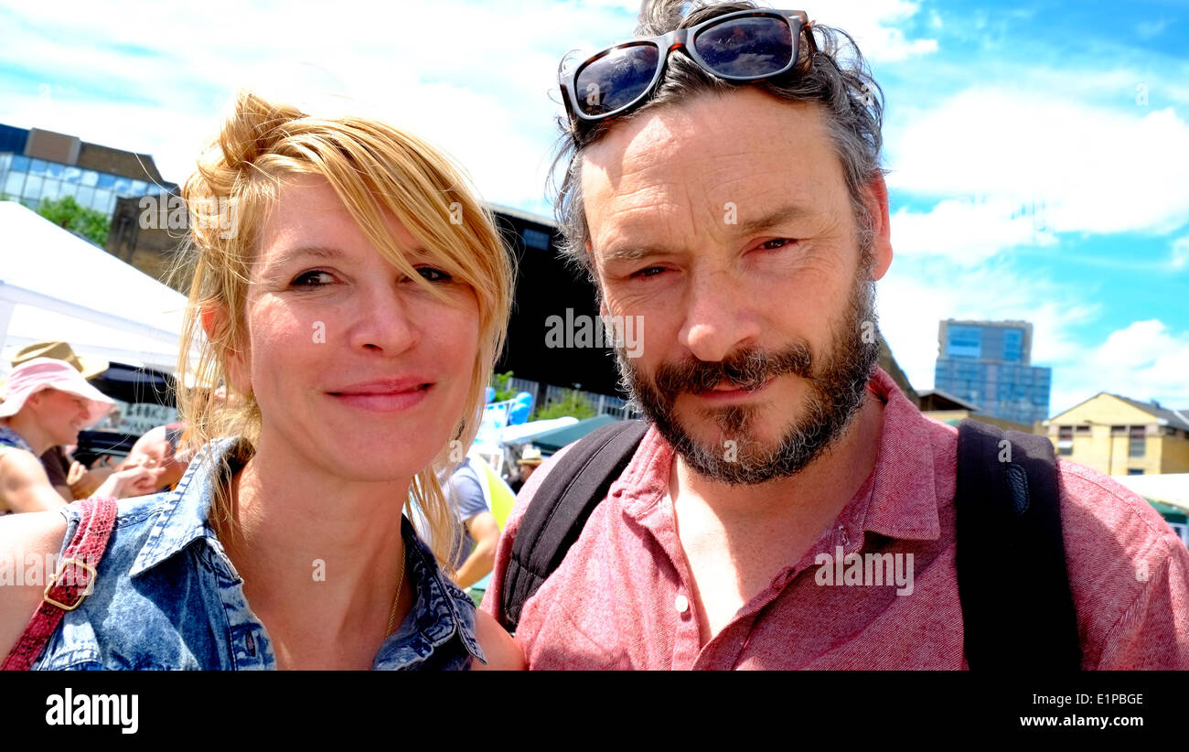 Julia davis julian barratt hi-res stock photography and images - Alamy