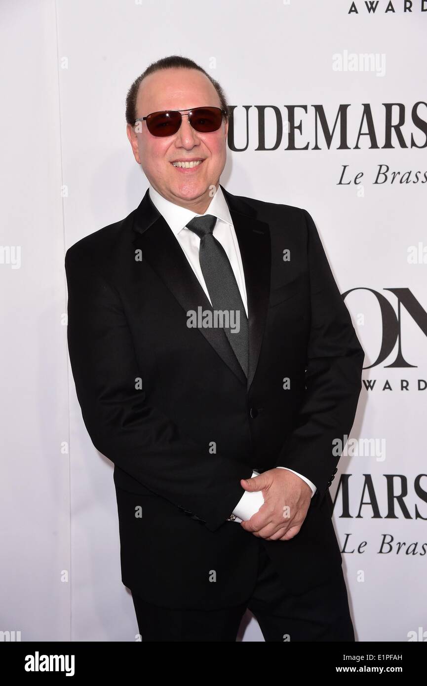 Tommy mottola hi-res stock photography and images - Alamy