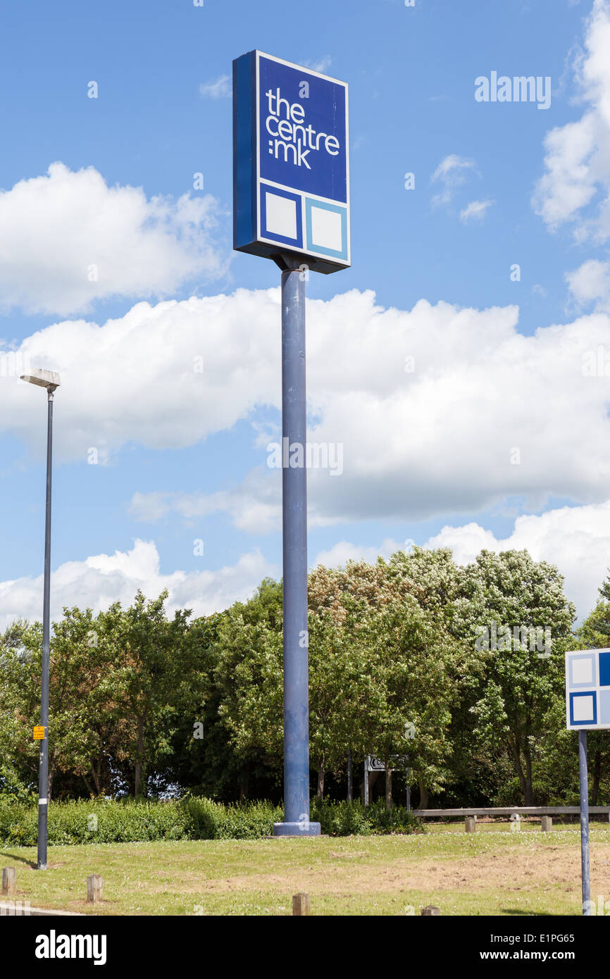 Sign for Milton Keynes Shopping Centre, know as thecentre:mk Stock Photo