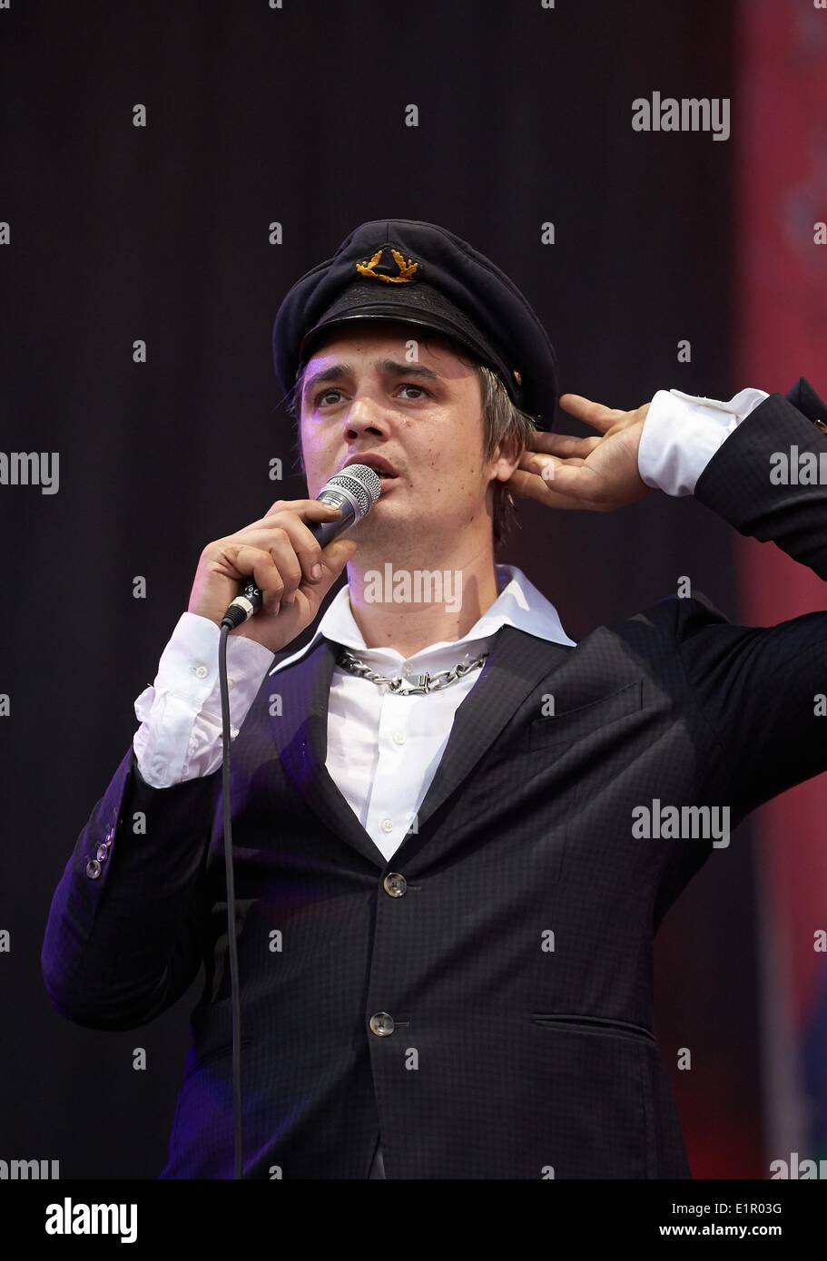 Nuerburg, Germany. 08th June, 2014. Singer Pete Doherty of the band  Babyshambles performs on stage during the 'Rock am Ring' music festival at  the Nuerburgring near Nuerburg, Germany, 08 June 2014. The