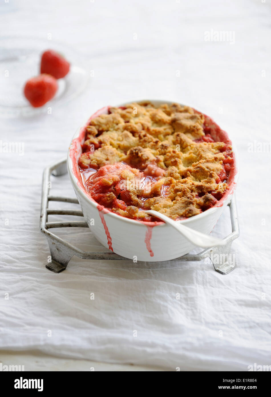 Summer fruit crumble Stock Photo Alamy