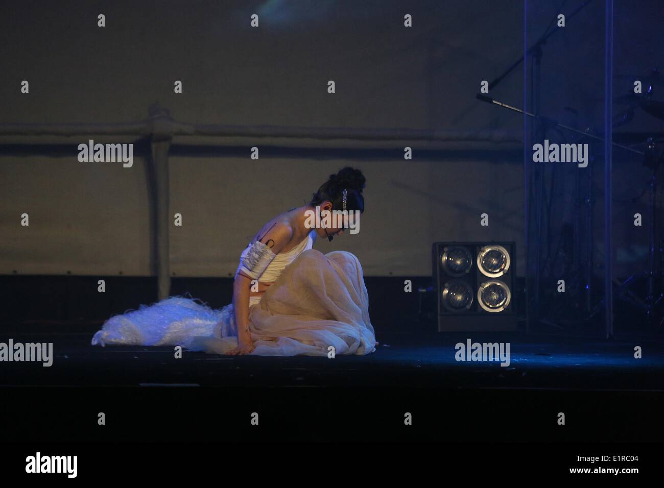 Taipei, China. 8th June, 2014. Singer Sa Dingding holds concert ...