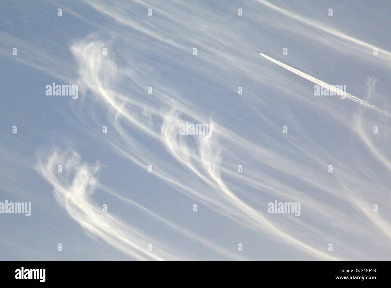 Cirrus Clouds Consist Of Ice Crystals Stock Photo Alamy Cirrus Clouds Consist Of Ice Crystals Stock Photo Alamy