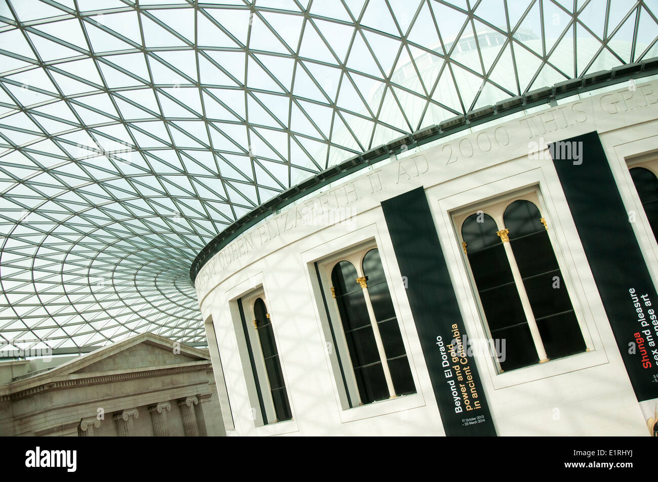 The modern glass roof of the Great Hall in the British Museum, London ...