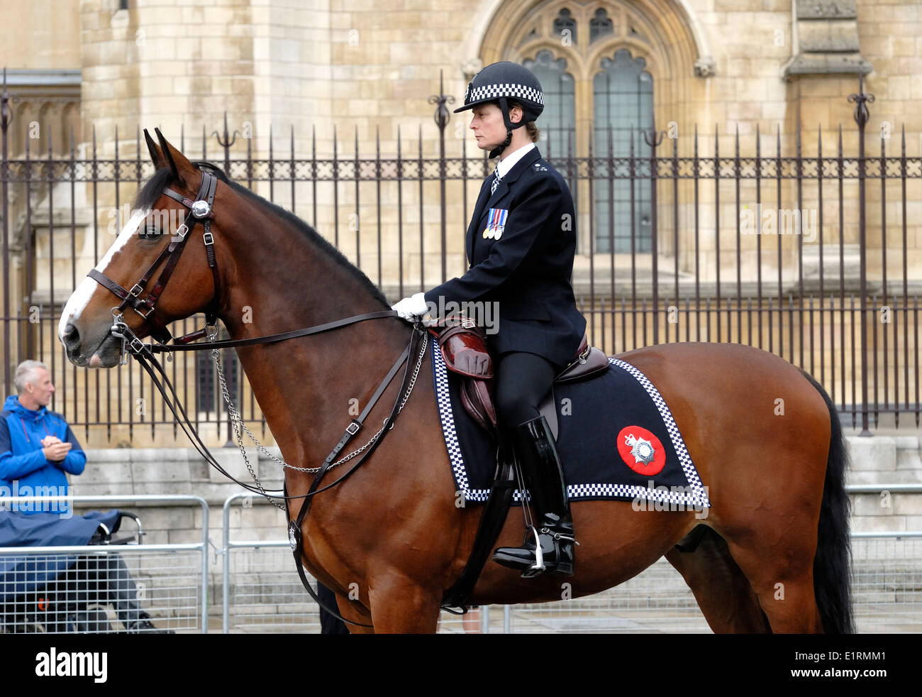 Mounted police woman hires stock photography and images Alamy