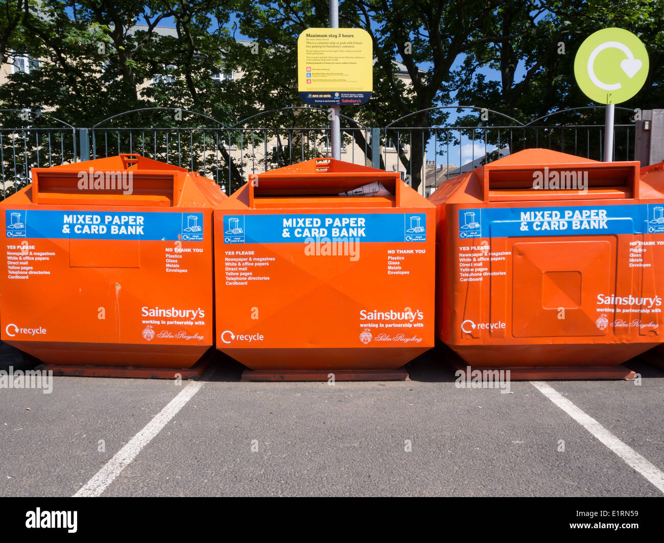 Paper cardboard recycle bin hires stock photography and images Alamy