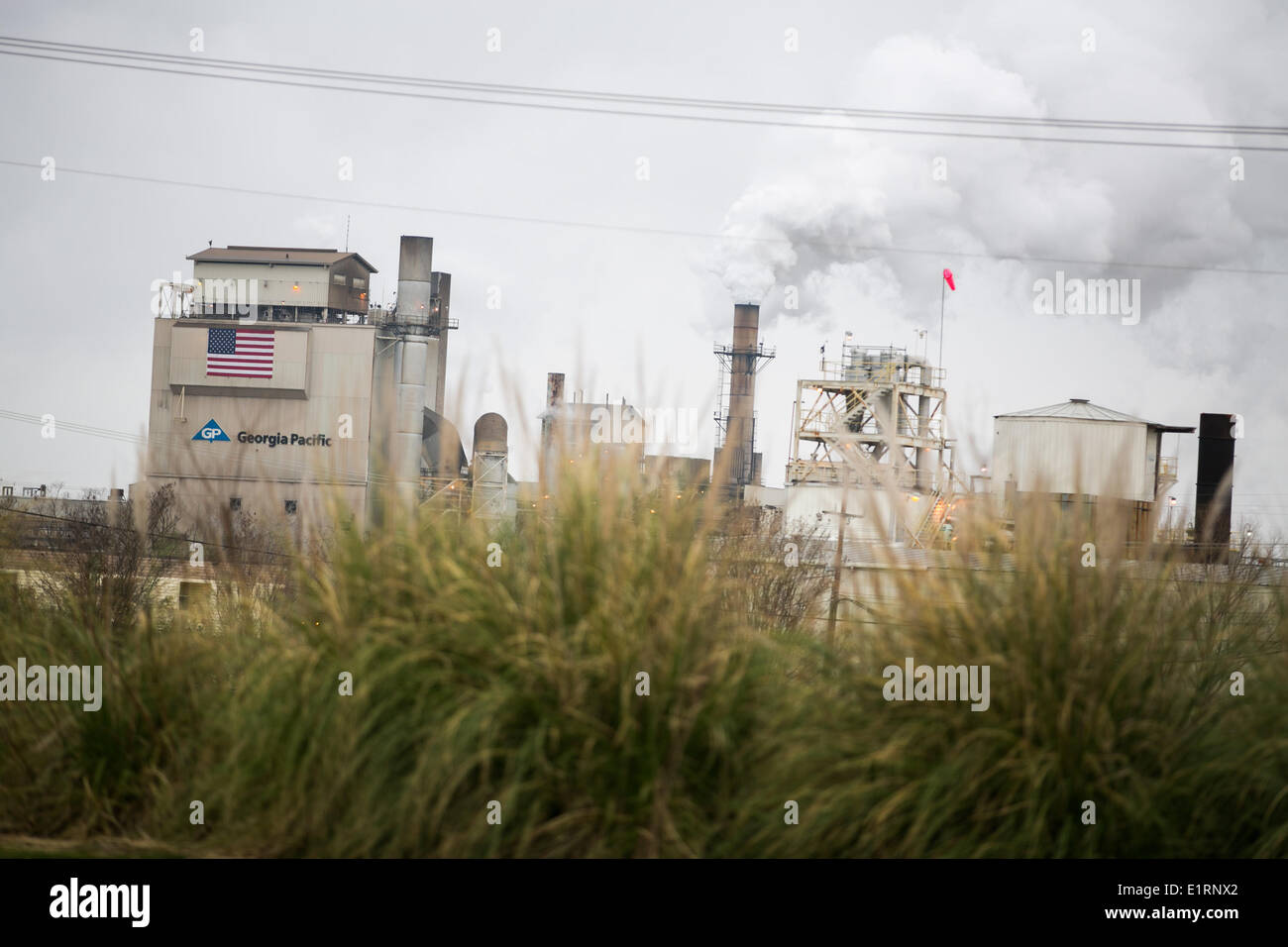 pacific paper plant hires stock photography and images Alamy