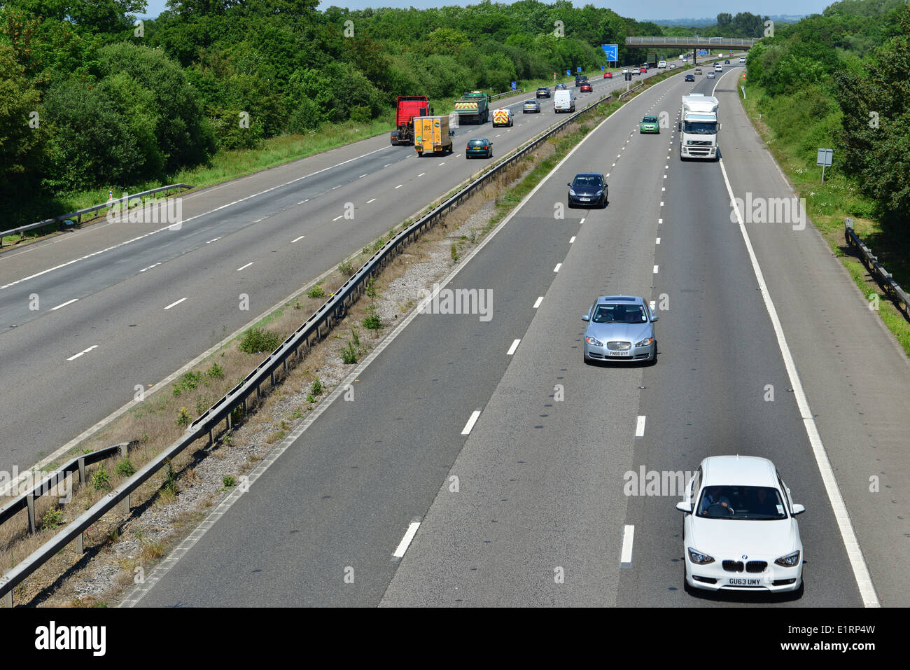 Gatwick airport motorway hi-res stock photography and images - Alamy