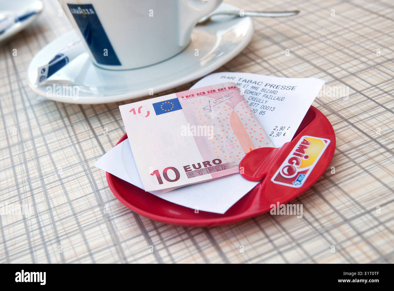 Restaurant Bill Receipt High Resolution Stock Photography and Images Alamy