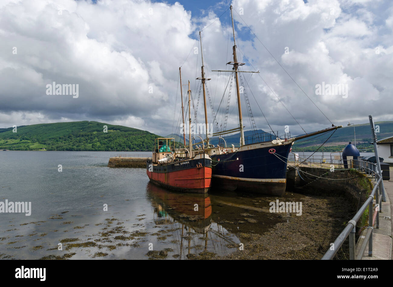 inveraray quayside with vital spark and arctic penguin Stock Photo