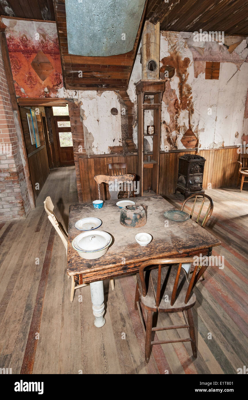 Montana, gold mining ghost town, J.K. Wells Hotel built 1897