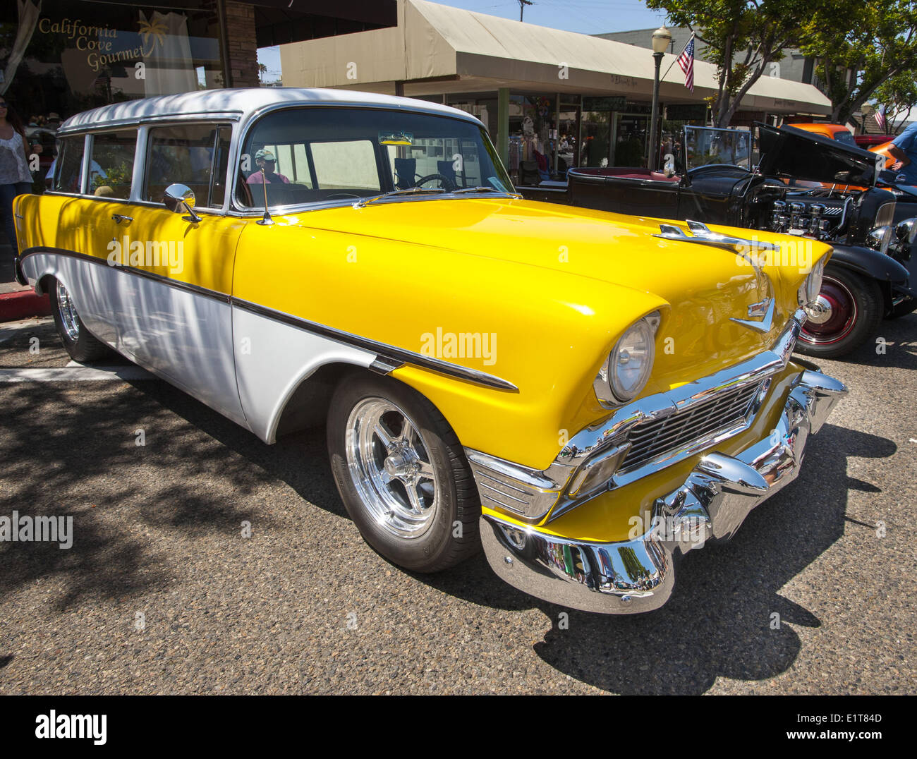 San Clemente, California, USA. 8th June, 2014. A two tone canary yellow and white 1950's era San Clemente, California, USA. 8th June, 2014. A two tone canary yellow and white 1950's era