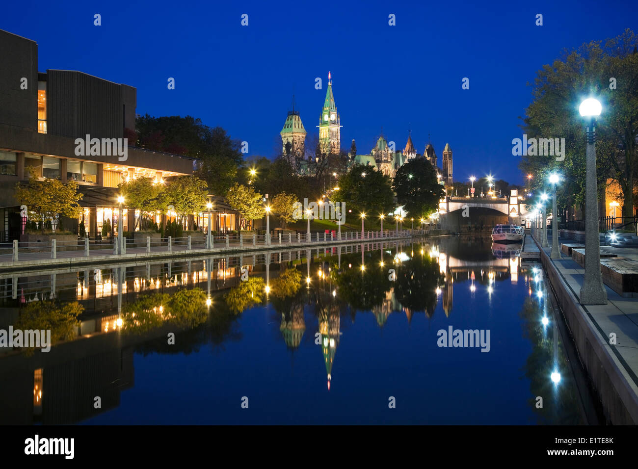 Rideau Canal with a view of Canada's House of Parliament in Ottawa, Ontario, Canada. Stock Photo