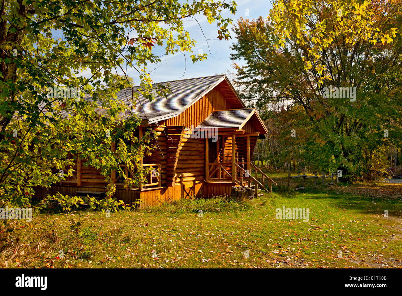 Log building, St-Edga,  New Richmond, Quebec, Canada Stock Photo