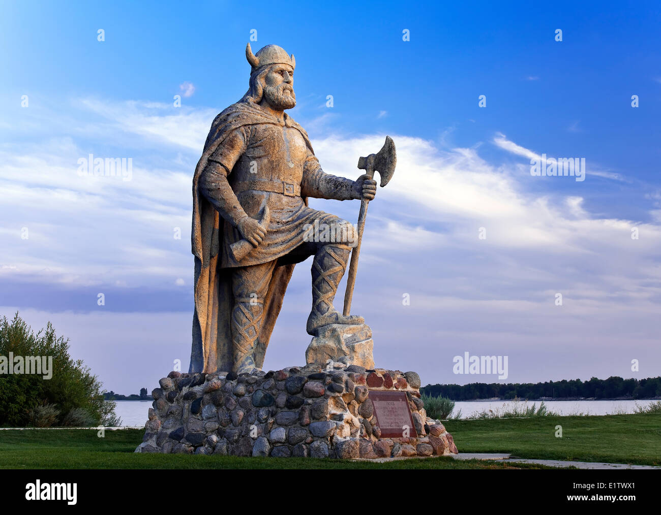 Viking Statue High Resolution Stock Photography and Images Alamy