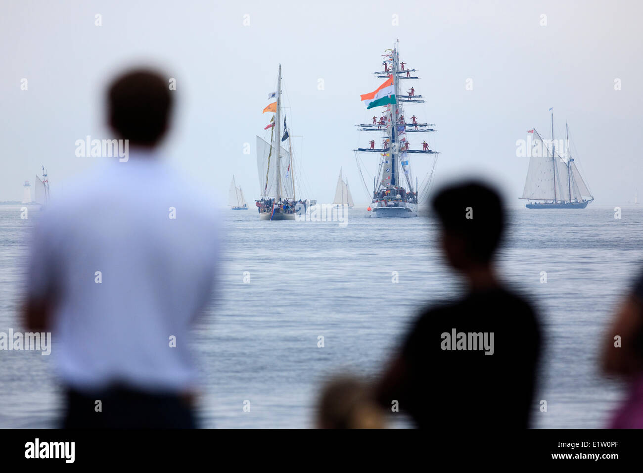 2007 halifax tall ship festival hi-res stock photography and images - Alamy