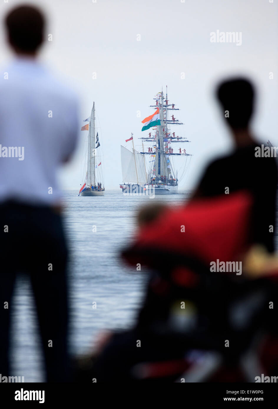 2007 halifax tall ship festival hi-res stock photography and images - Alamy