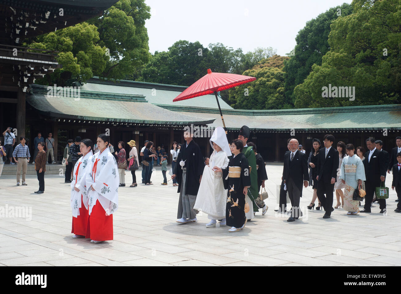 Japan, Tokyo2014 - Meiji Shinto Shrine Traditional Shinto Wedding Stock Photo