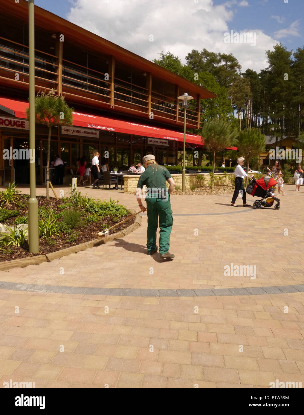 Centre parcs woburn forest hires stock photography and images Alamy