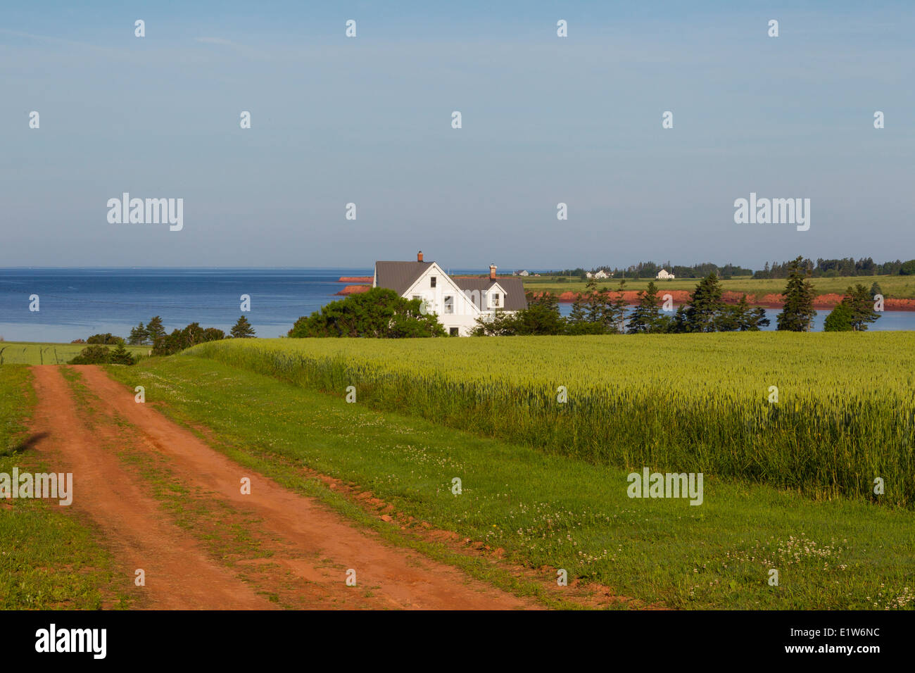 Clay house farm hi-res stock photography and images - Alamy