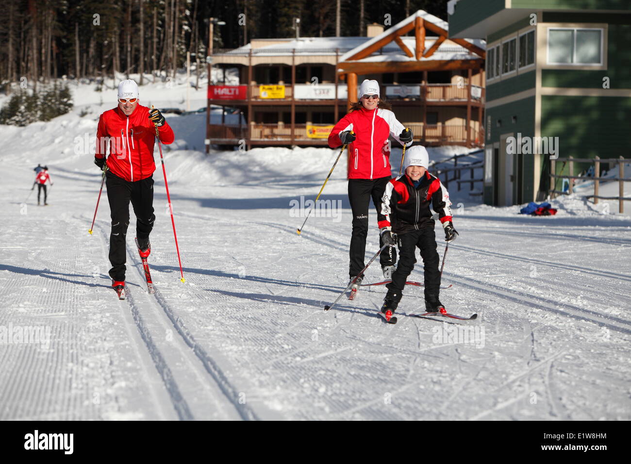 Women candid candids building hires stock photography and images Alamy