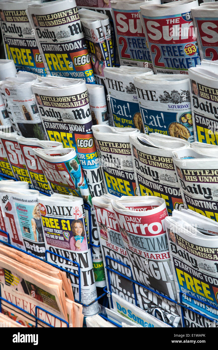British Tabloids on sale at a Newsagents Stock Photo