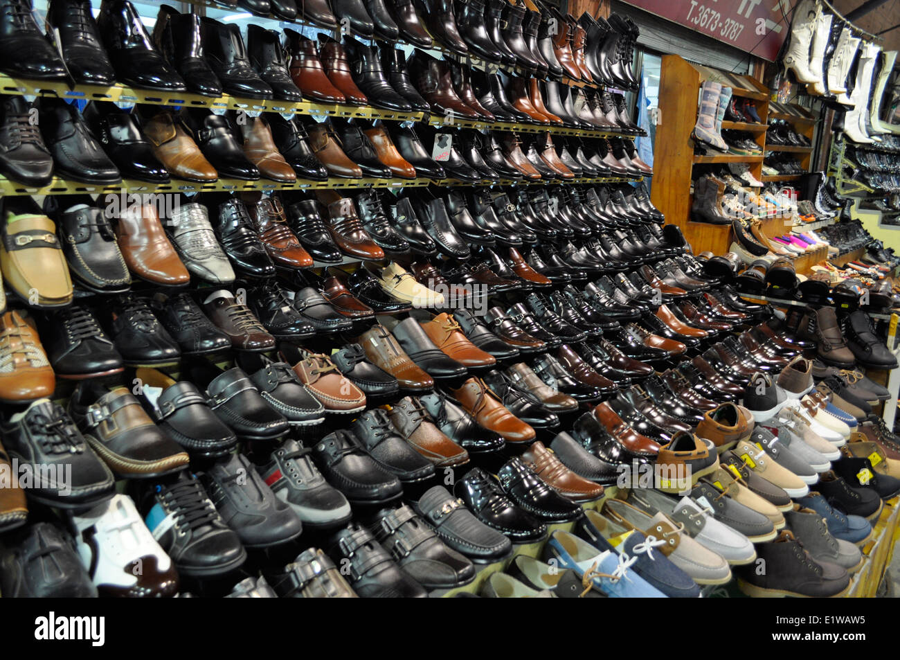 Dongdaemun shoes Market,Seoul,South Korea Stock Photo - Alamy