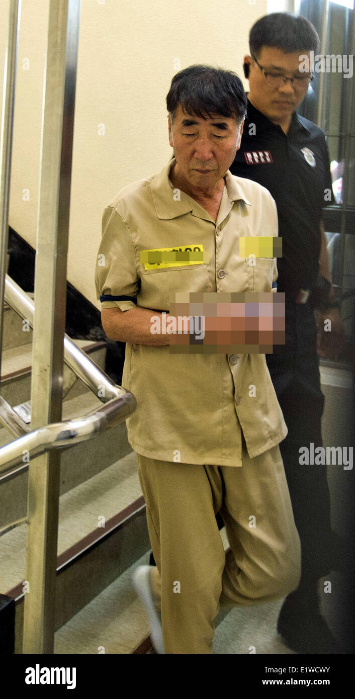 Seoul, South Korea. 10th June, 2014. 68-year-old captain Lee Joon-seok is  seen during a trial at the Gwangju District Court in the southwestern South  Korean city of Gwangju on June 10, 2014.