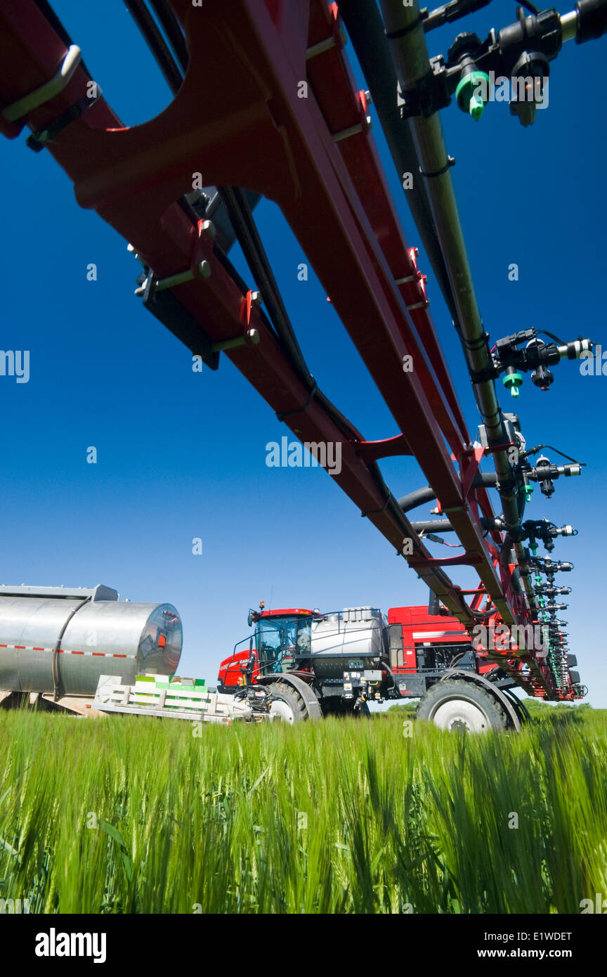 Boom sprayers hires stock photography and images Alamy