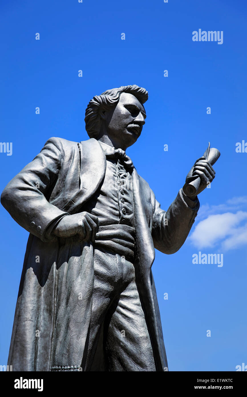 Louis Riel statue, Winnipeg, Manitoba, Canada Stock Photo Alamy