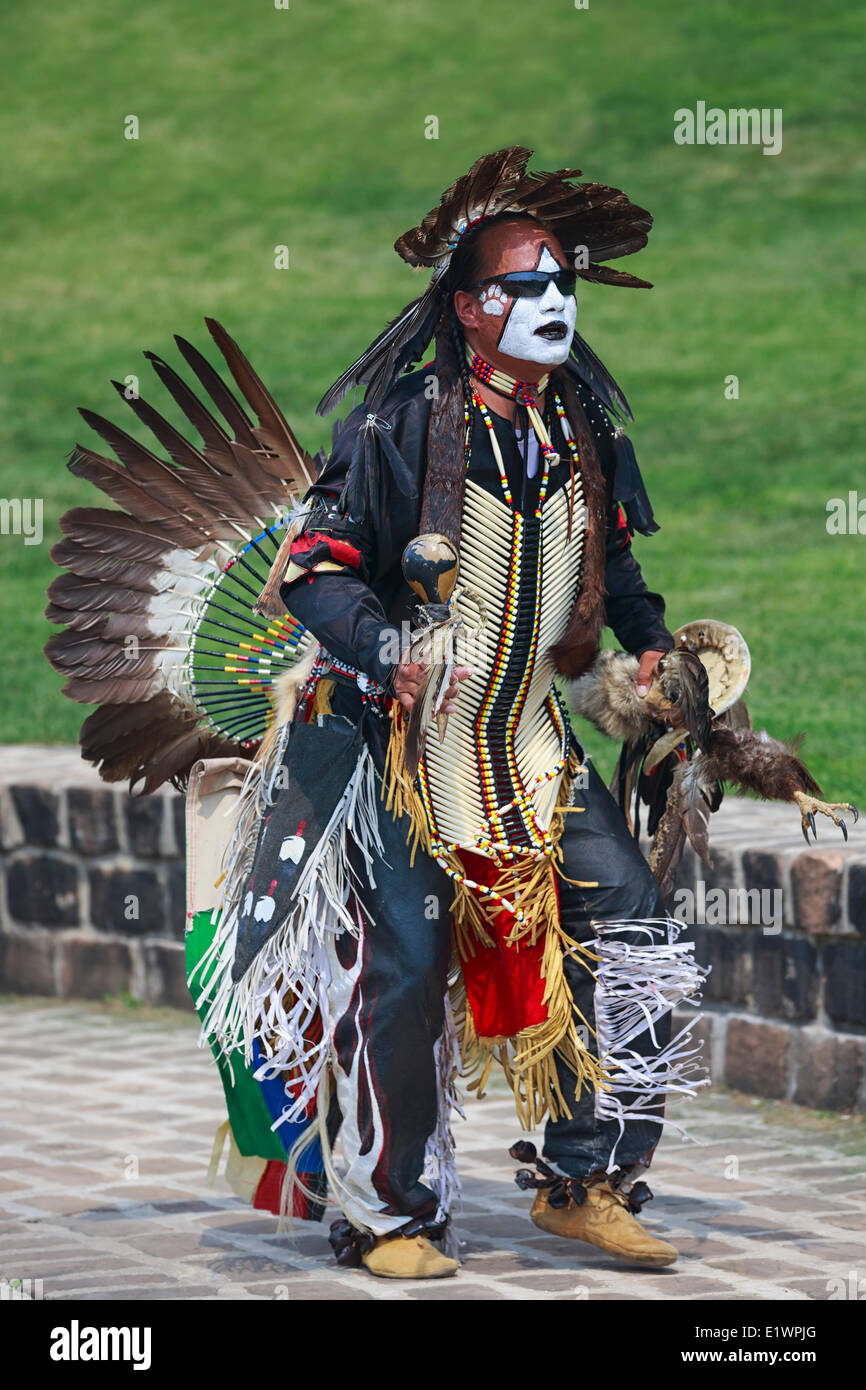 First Nations dancer in traditional dress, at a pow wow ceremony, Winnipeg, Manitoba, Canada Stock Photo