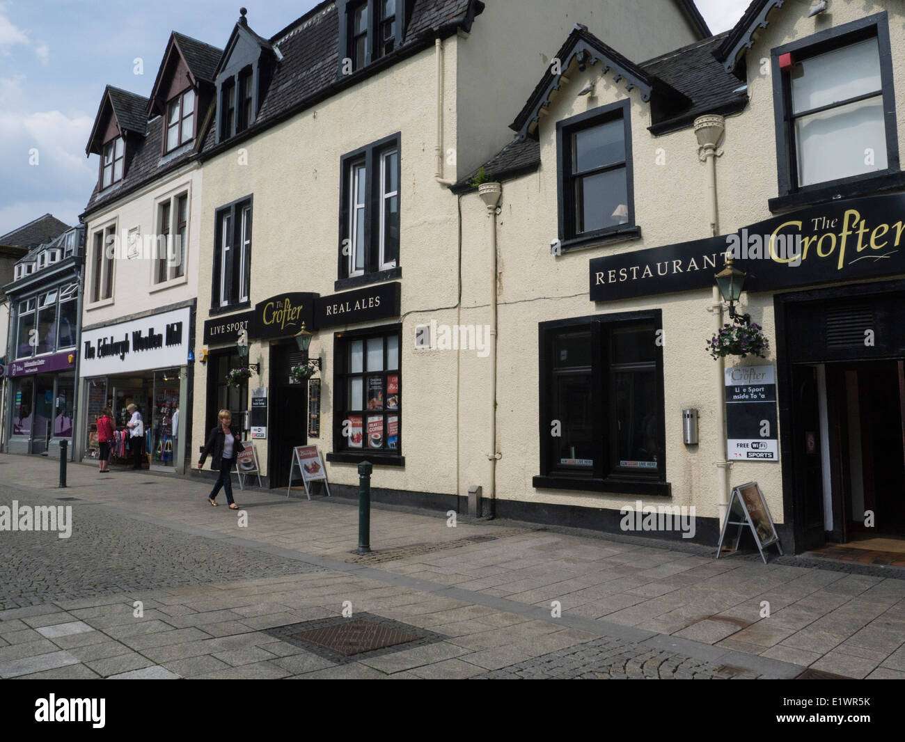 Shops public house and restaurant in pedestrianised main Street Fort
