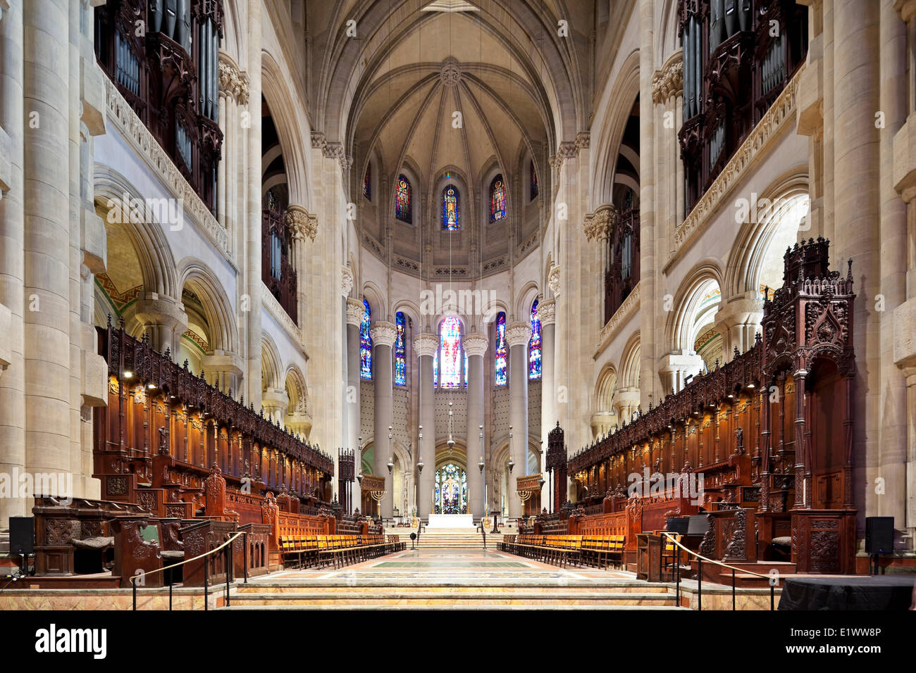 Completed in 1911 26 years after construction the Cathedral began in 1892 the Choir High Altar's architectural style is Stock Photo