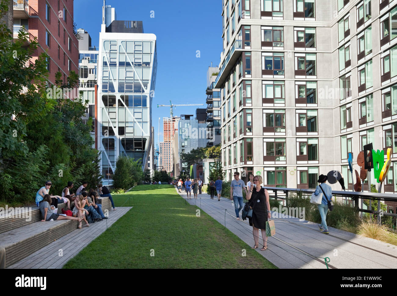 One-mile long, narrow urban park built in 2009 on what was formerly the elevated train tracks of New York Central Railroad. The Stock Photo