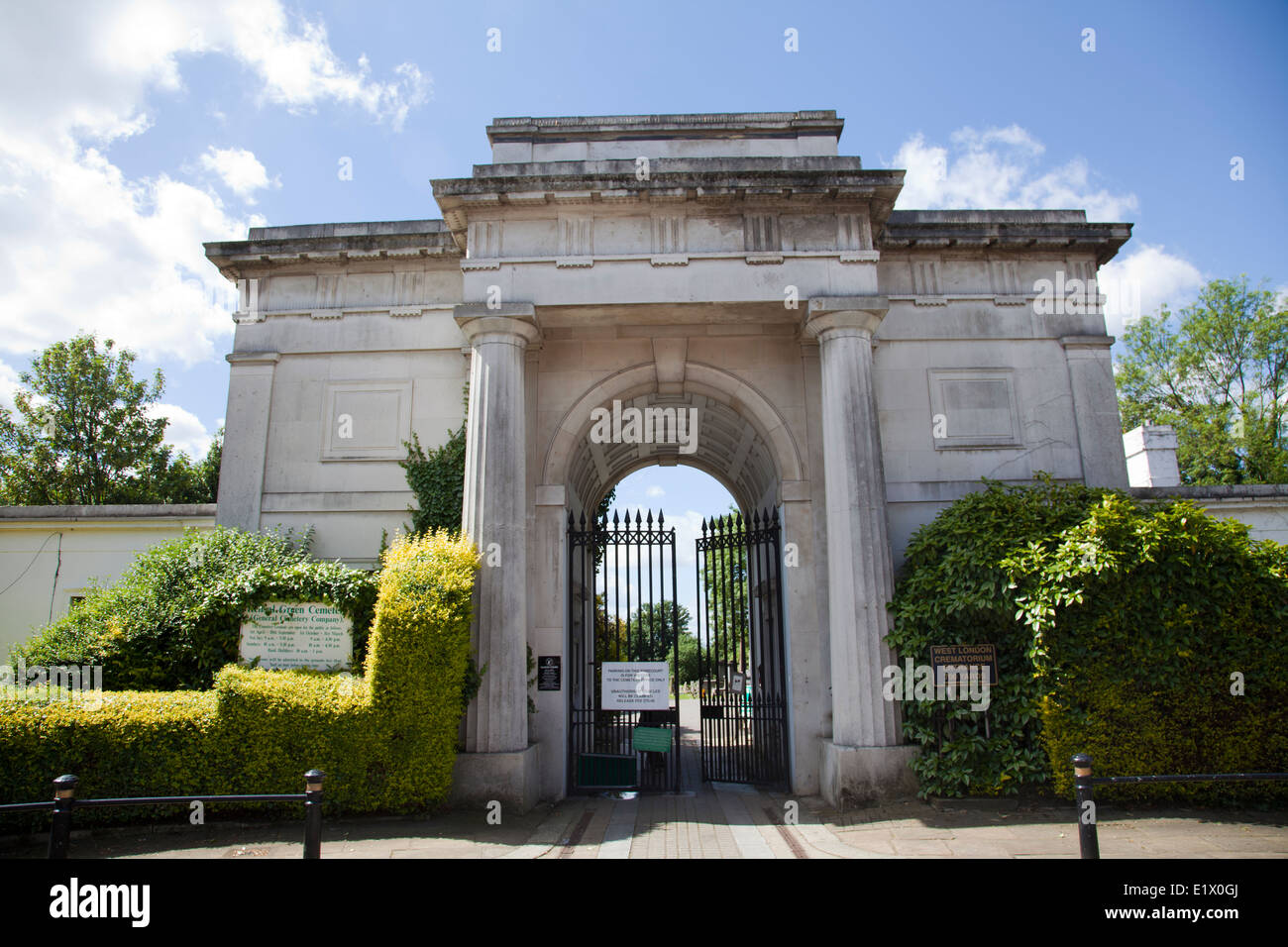 Kensal Green Hi res Stock Photography And Images Alamy kensal-green-hi-res-stock-photography-and-images-alamy