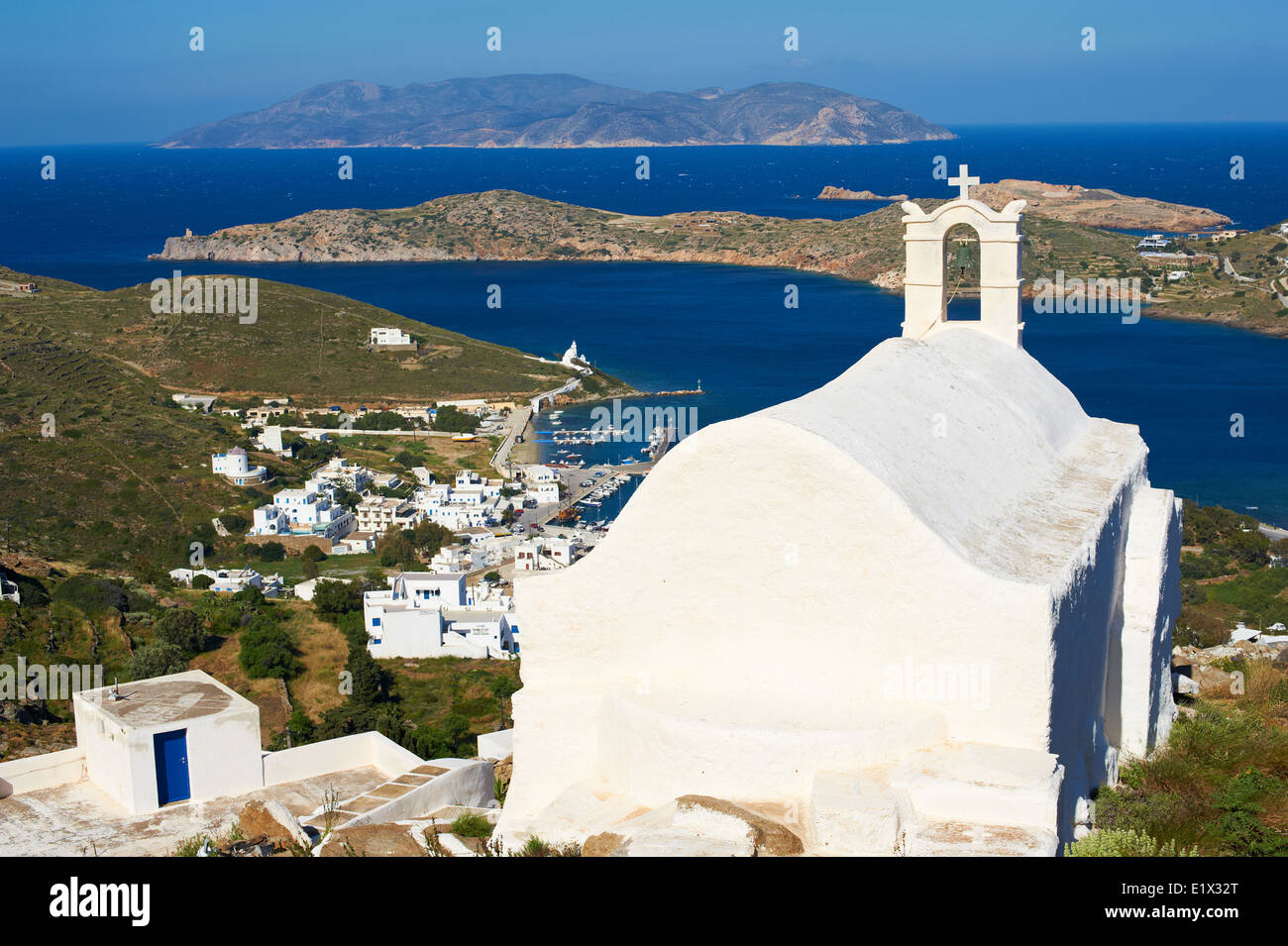 Greece cyclades ios island church hi-res stock photography and images ...